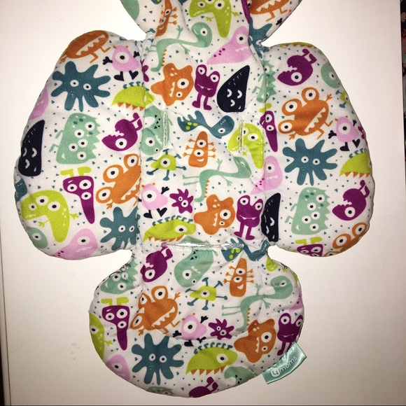 mamaroo swing newborn insert