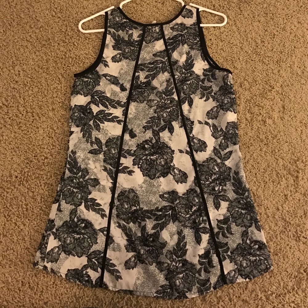 Tank - Picture 2 of 2