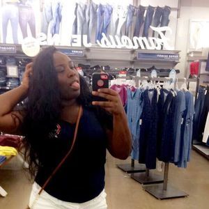 Meet your Posher, Love