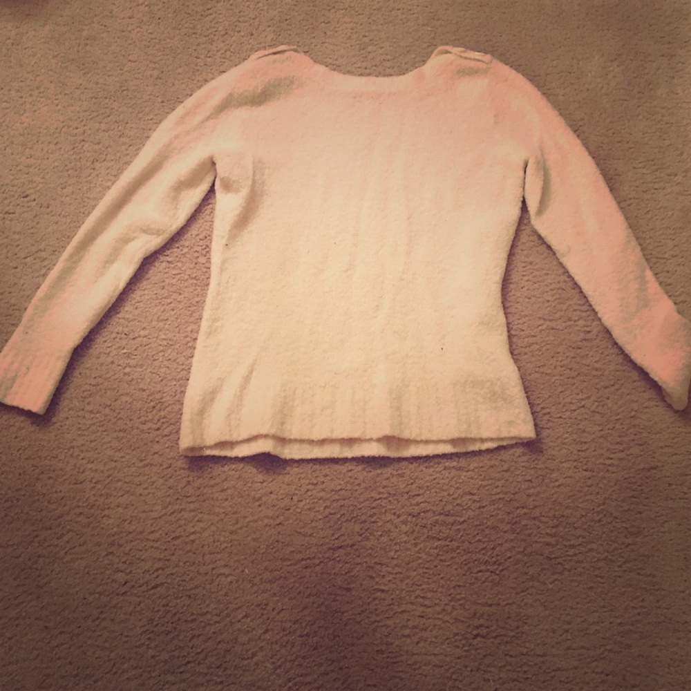 Tight fitting sweater