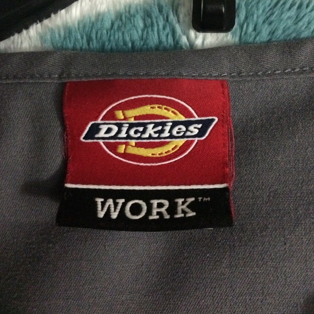 Scrub top - Picture 2 of 3