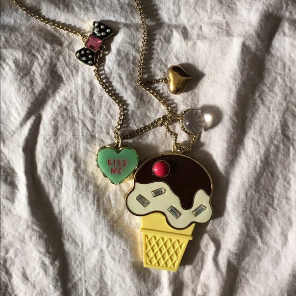 RESERVED for Vanillacaramel Betsey Necklaces - Picture 3 of 3