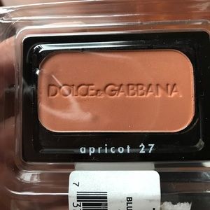 D&G blush