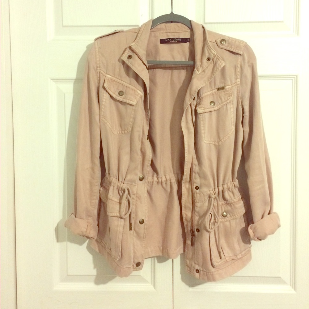 ✨New Max Jeans Utility Jacket✨