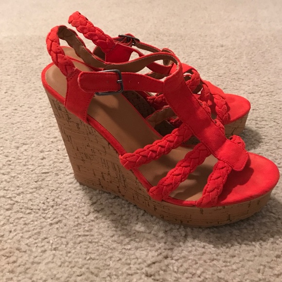 Red wedges - Picture 2 of 2