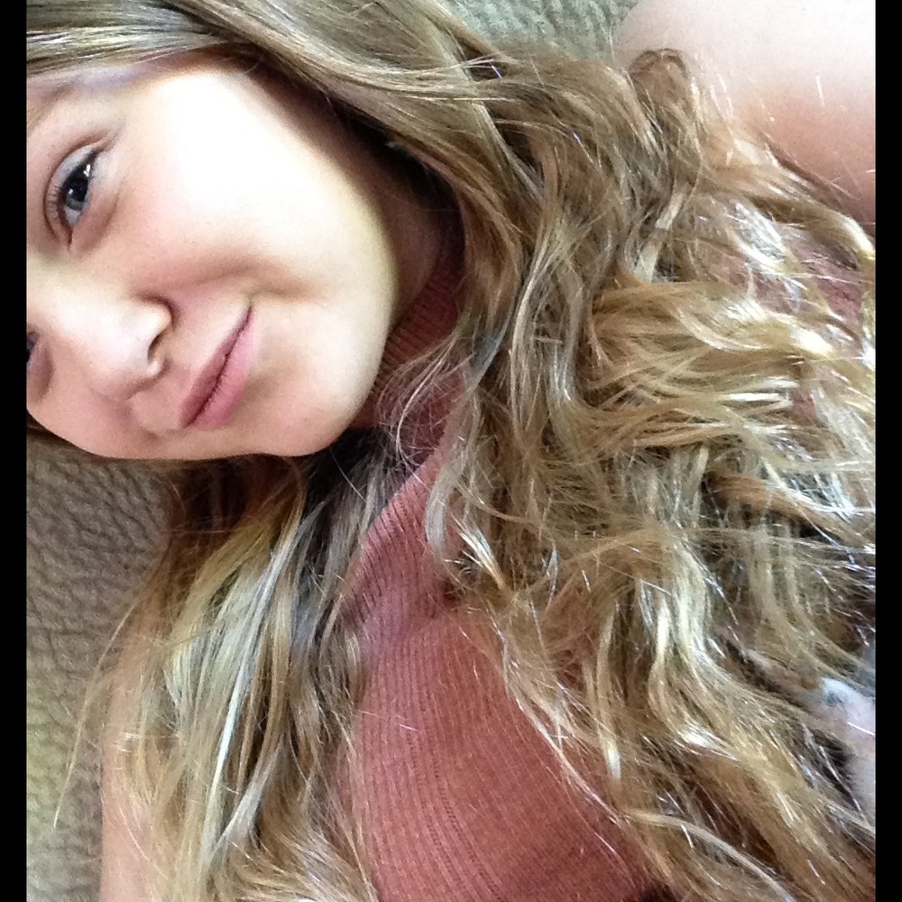 Meet your Posher, Joella