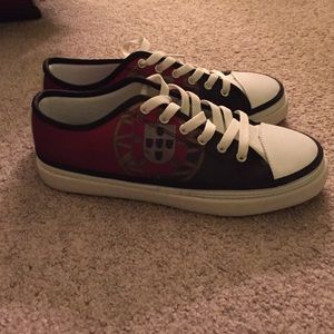 Portuguese tennis shoes