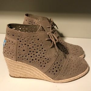TOMS Moroccan Cutout Suede Wedge Boot, Taupe