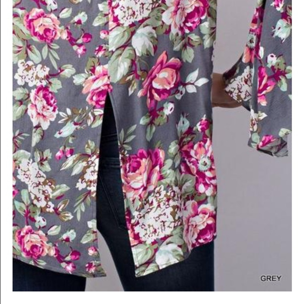 Floral Top from the brand Jodifl! - Picture 2 of 4