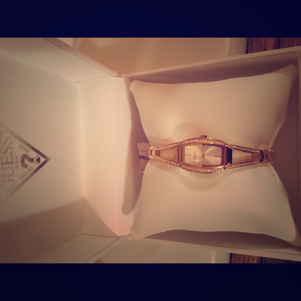 NEW!!! Guess watch