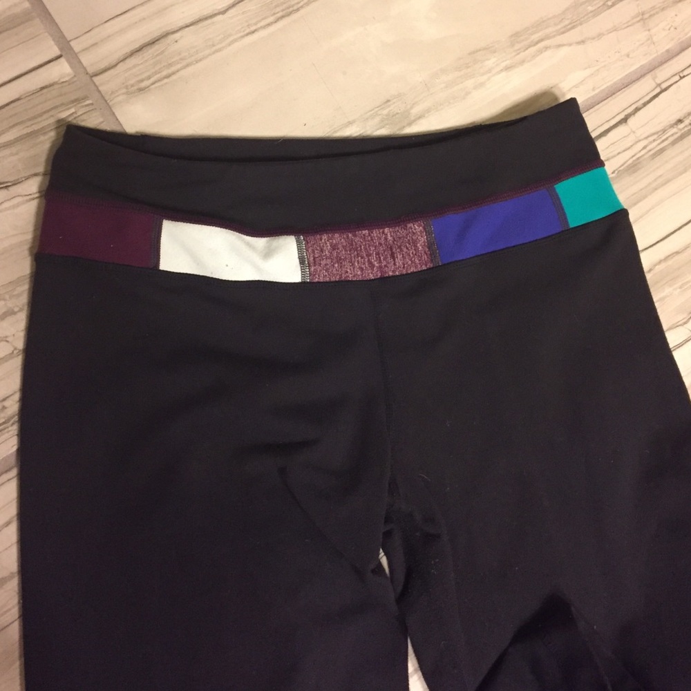 Lululemon Groove Yoga pants.
