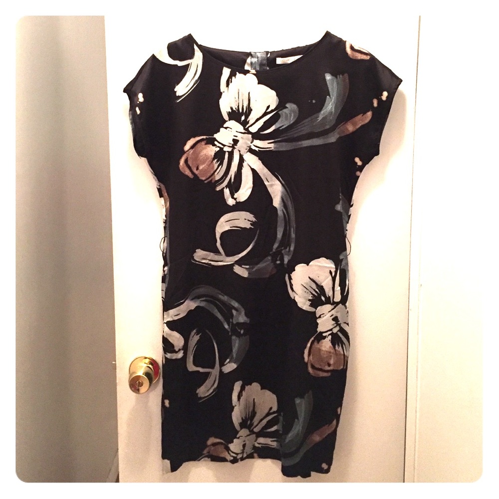 LC Lauren Conrad Shift Dress