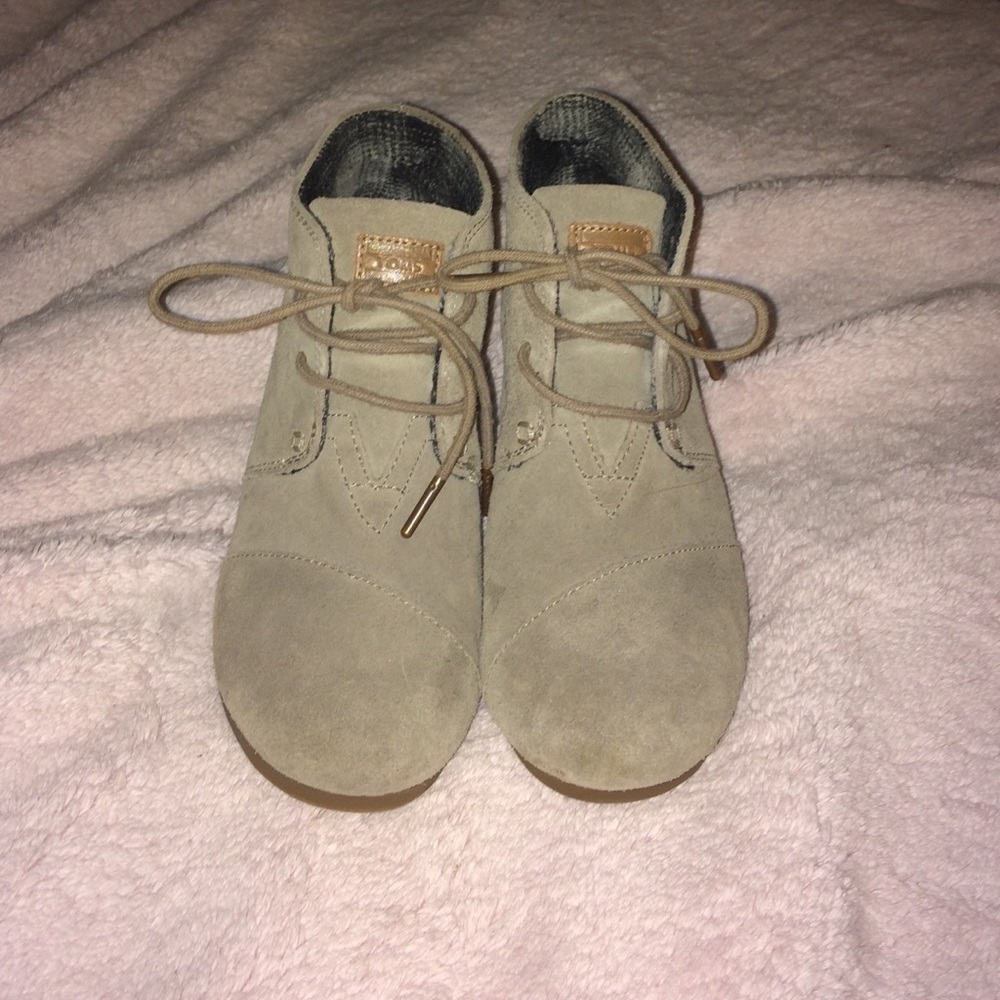 Toms wedges!