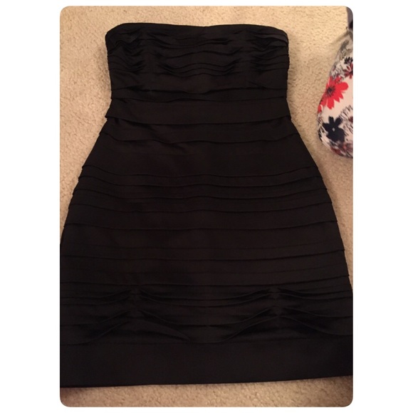 Bcbg little black dress - Picture 1 of 2