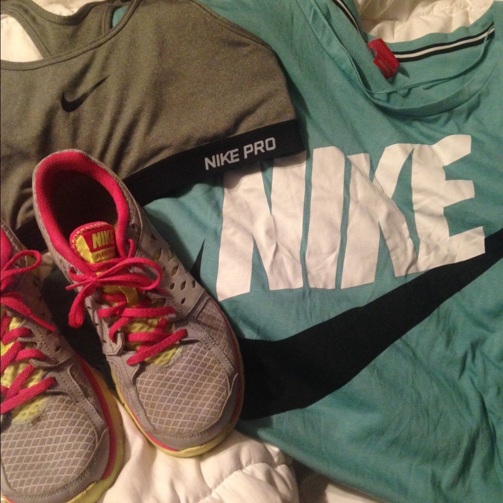 Nike bundle FINAL PRICE