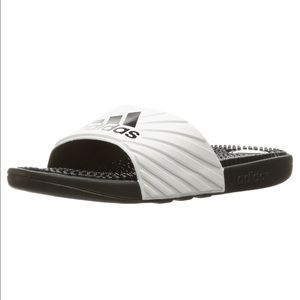 adidas women's slide on sandals