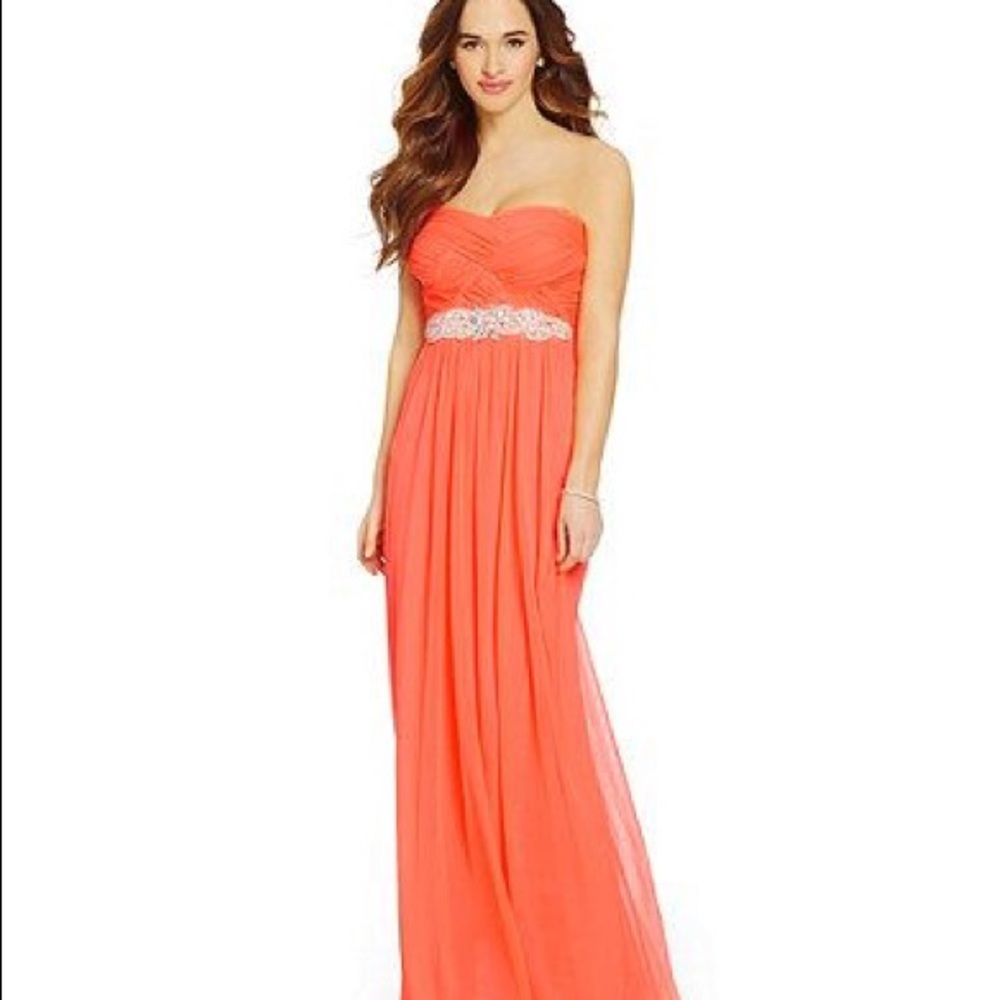 Coral prom dress!