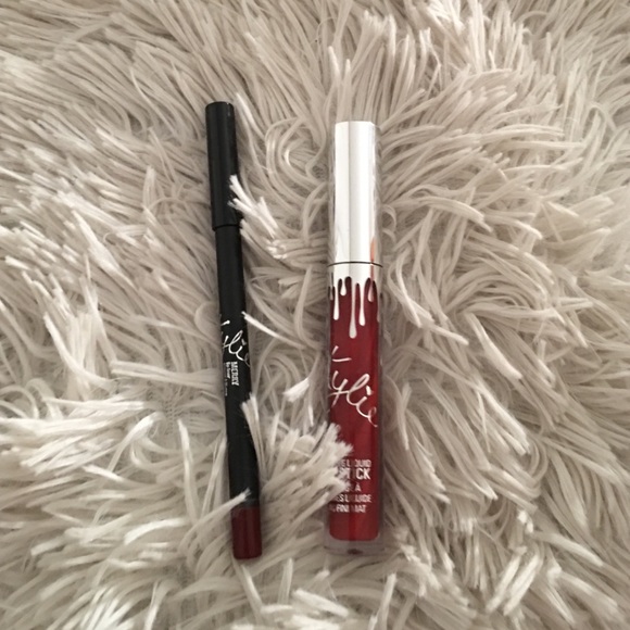 AUTHENTIC "MERRY" Kylie Cosmetics Lip Kit Holiday - Picture 3 of 4