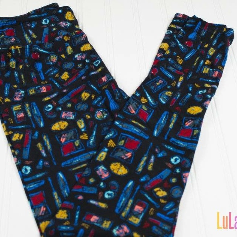 🎉SALE🎉BNWT LULAROE COSMETICS OS LEGGINGS