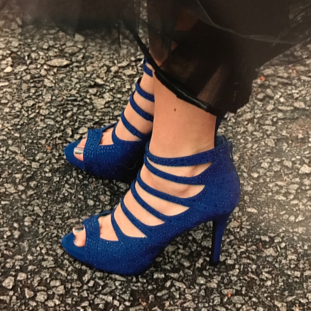 Gianna Bini blue heels