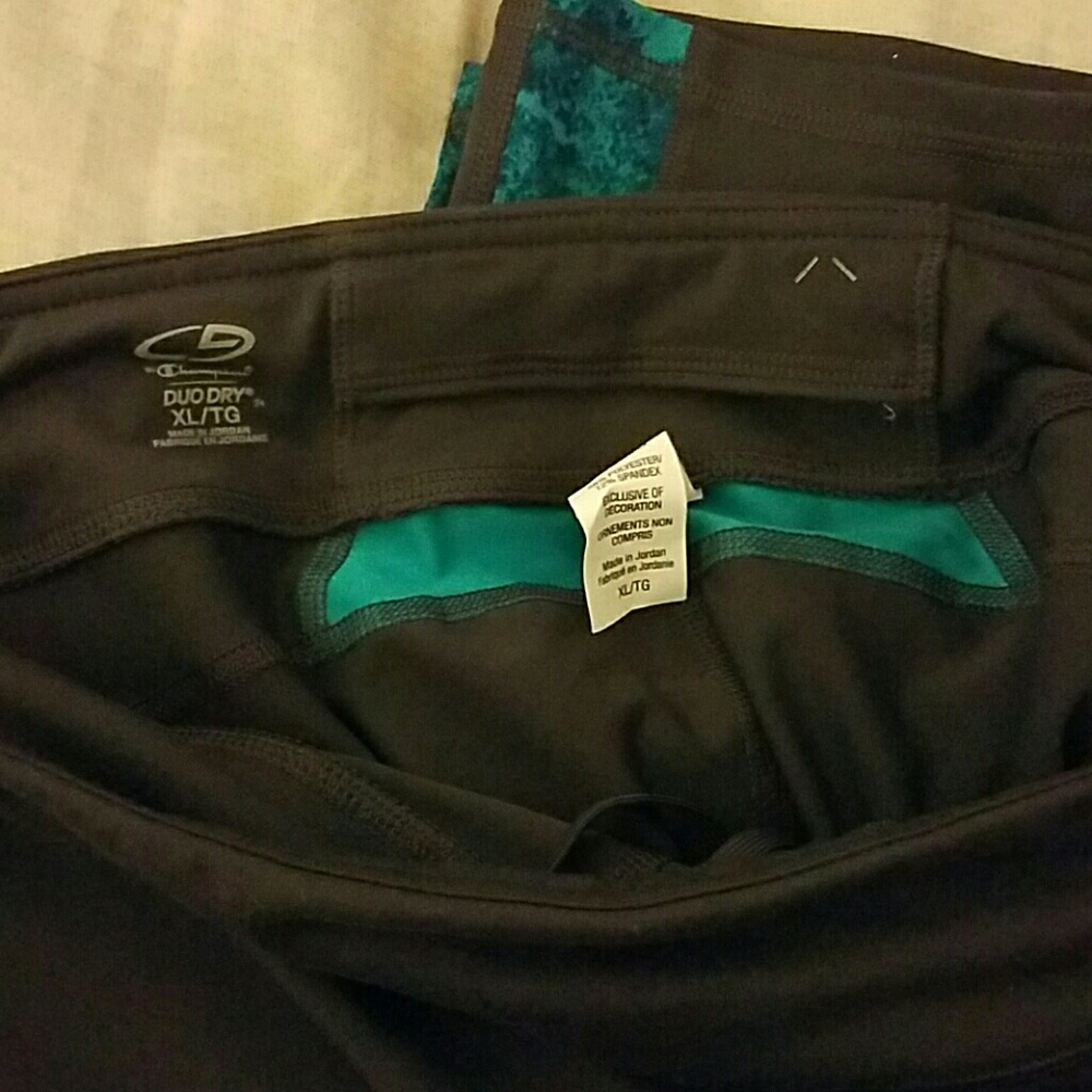 Workout pants - Picture 3 of 3