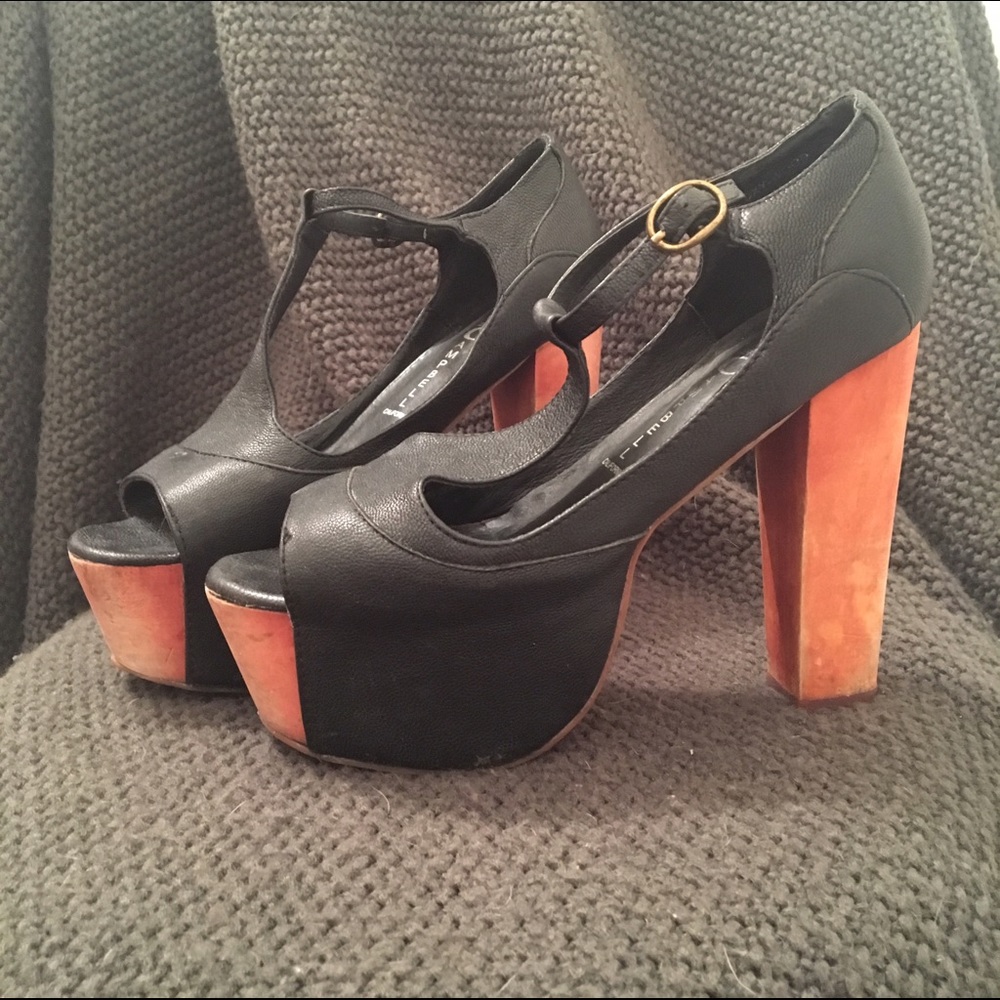 Jeffrey Campbell