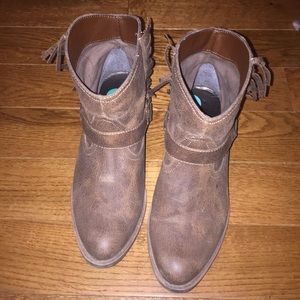 Women's Boots / Booties