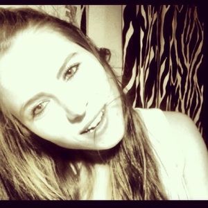 Meet your Posher, Erika