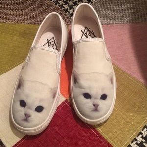 Chill kitty sneakers really cute