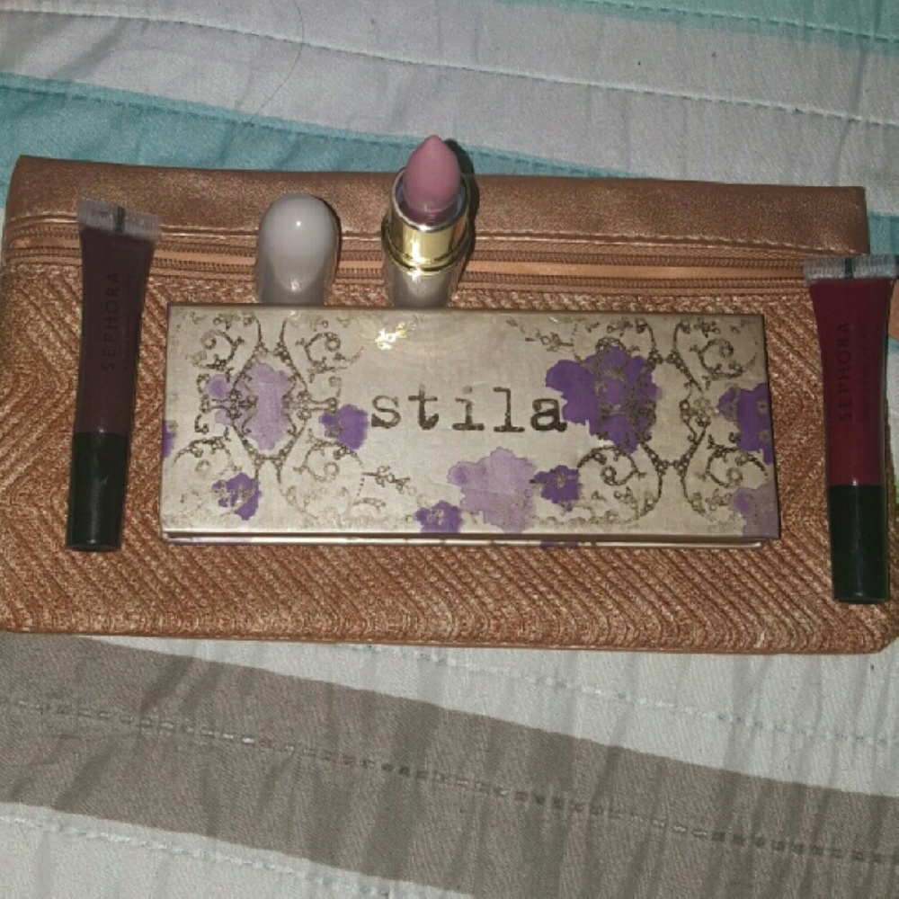 Stila eyeshadow pallete + lip gloss & lipstick