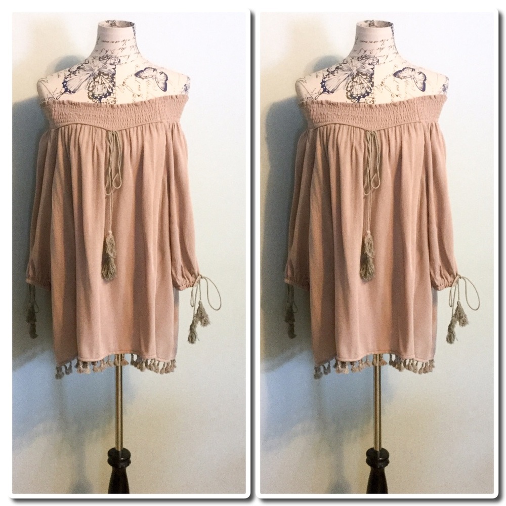 🎀SALE🎀LAST ONE 🎀FIRM🎀HP🎀 Tasseled  Tunic S/M - Picture 5 of 5