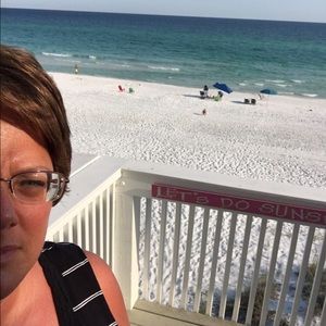 Meet your Posher, Libby