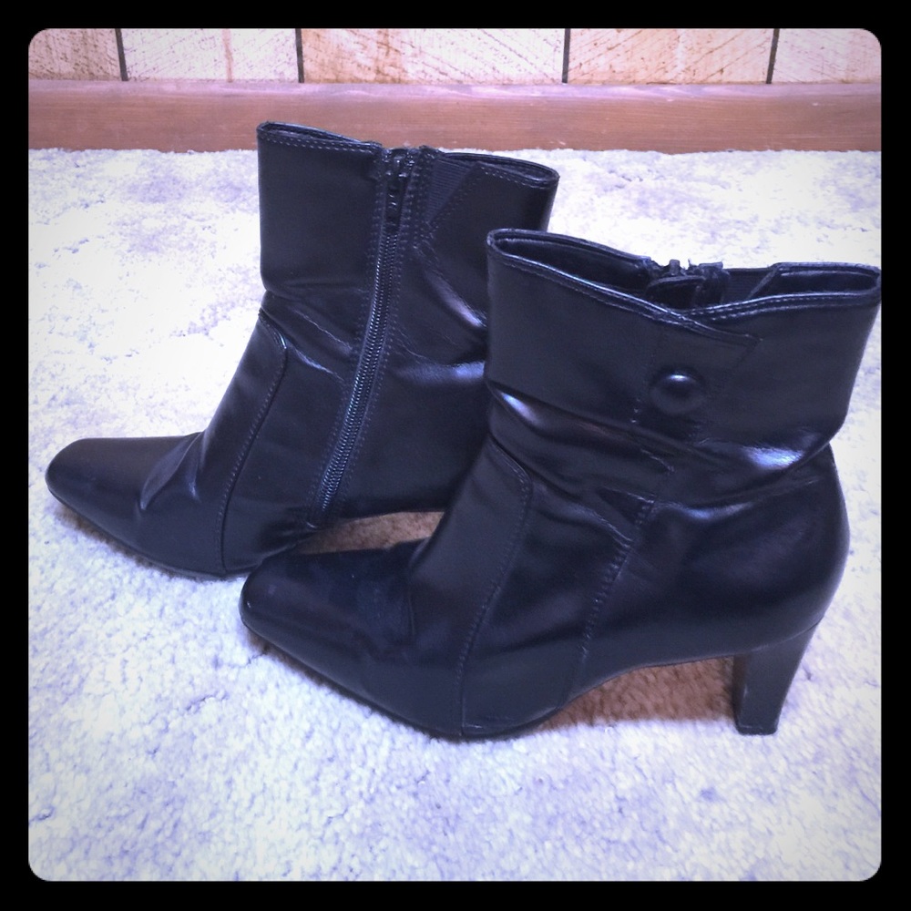 Black ankle booties