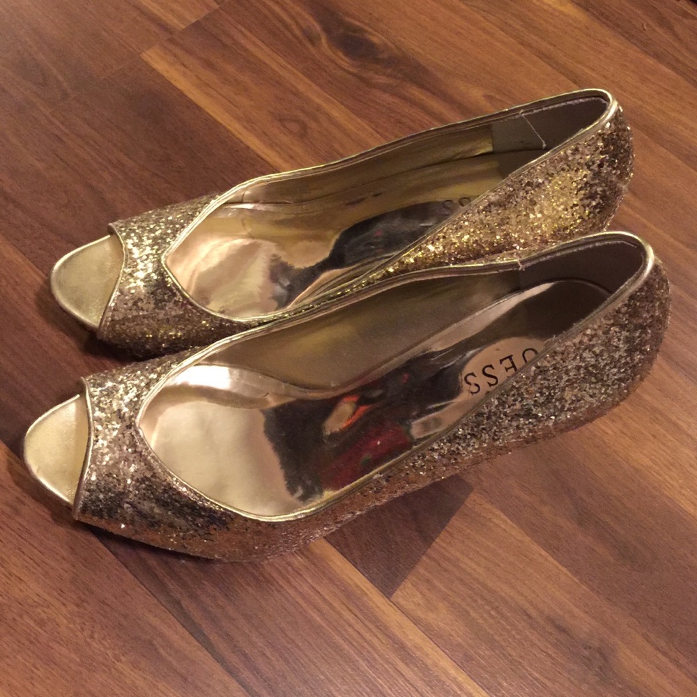 Gold sparkly GUESS peep toe pumps