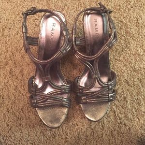 Rampage Silver Wedges