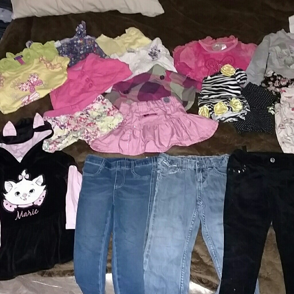 2T-3T Girls Clothes Lot - Picture 1 of 4
