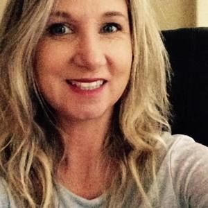 Meet your Posher, Rena