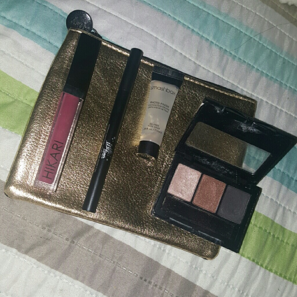 Makeup bundle!!