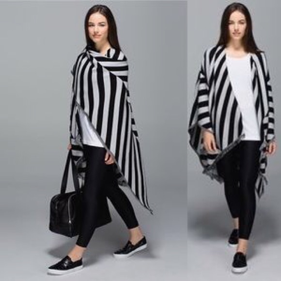 lululemon athletica Accessories - Lululemon pranayama scarf