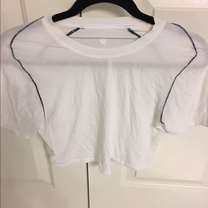 Lululemon crop top