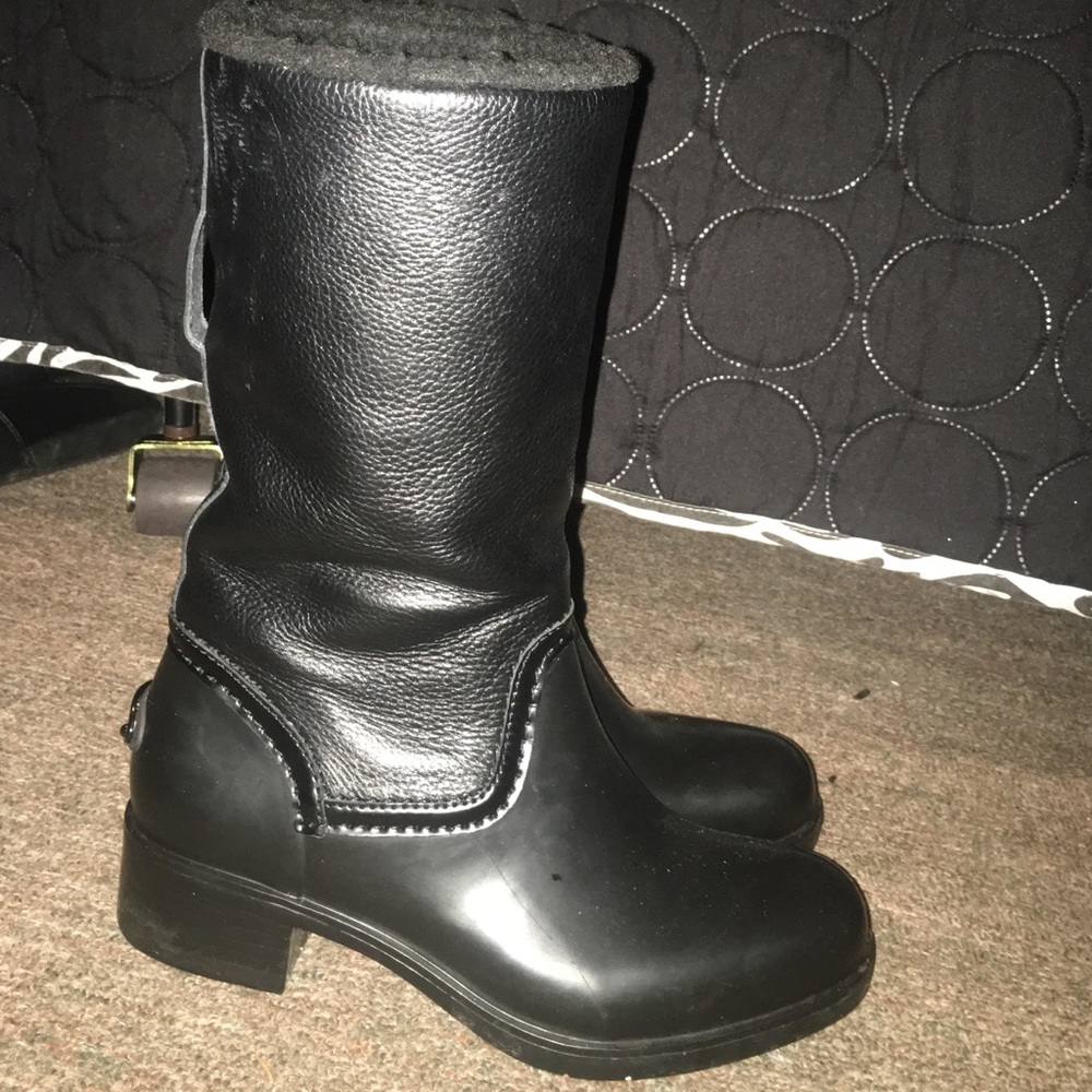 black coach waterproof boots
