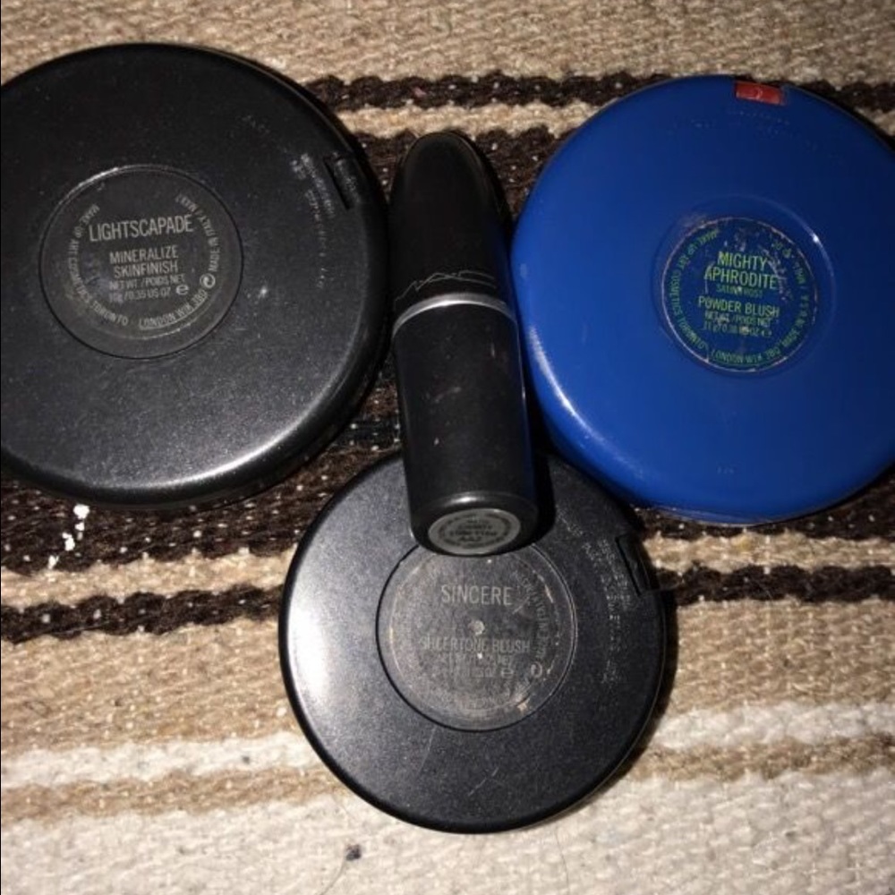MAC - Picture 2 of 3
