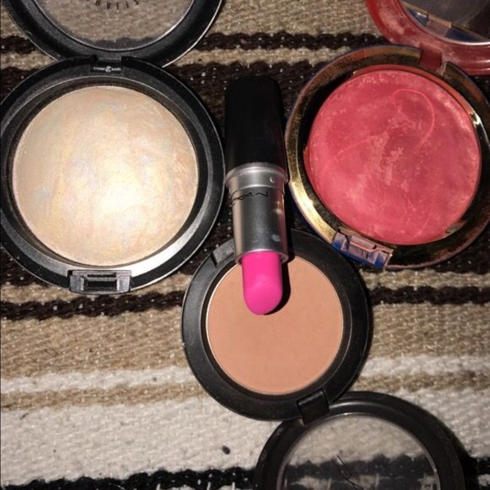 MAC - Picture 3 of 3