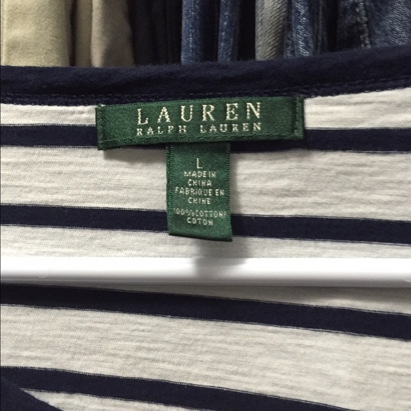 Bundle 2 tops! Navy & white strip & all white tops - Picture 2 of 4