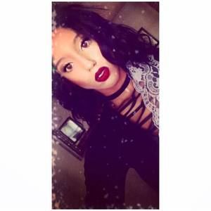 Meet your Posher, Victoria