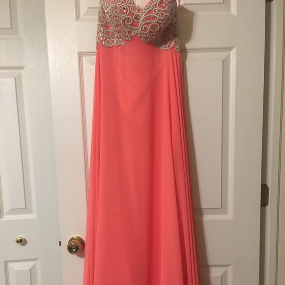 Prom Dress - Picture 2 of 3