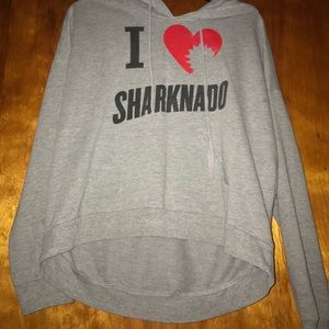 Thin hooded pullover