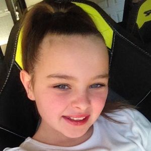 Meet your Posher, Tayler