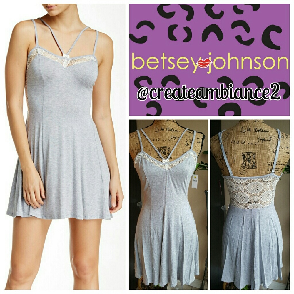 🔥M🔥Betsy Johnson Chemise