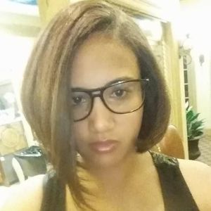 Meet your Posher, Nadia